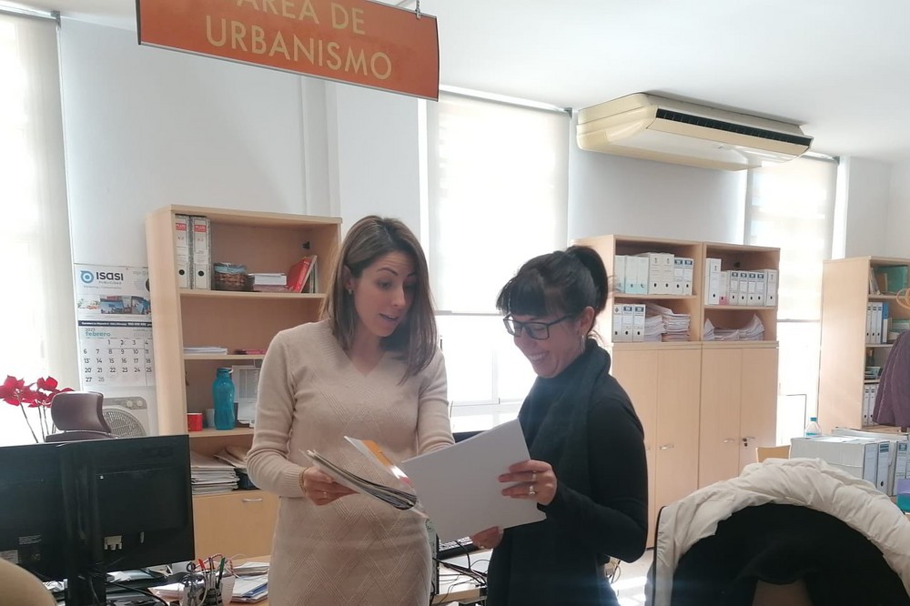 Las licencias de apertura gestionadas por el Ayuntamiento de Adra crecen un 70% durante 2022