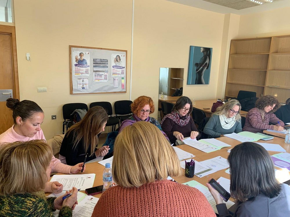 Ayuntamiento y centros educativos coordinan las actividades del programa de coeducación para el primer trimestre del año