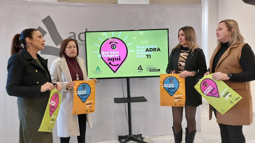 ‘Si es bueno para Adra, es bueno para ti’ es la nueva campaña de apoyo al comercio local