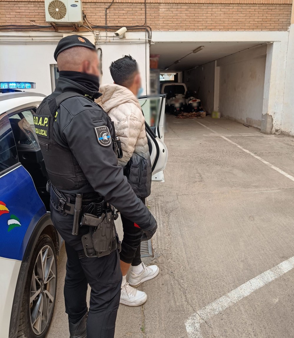 Detenido mientras intentaba asaltar una vivienda en El Ejido