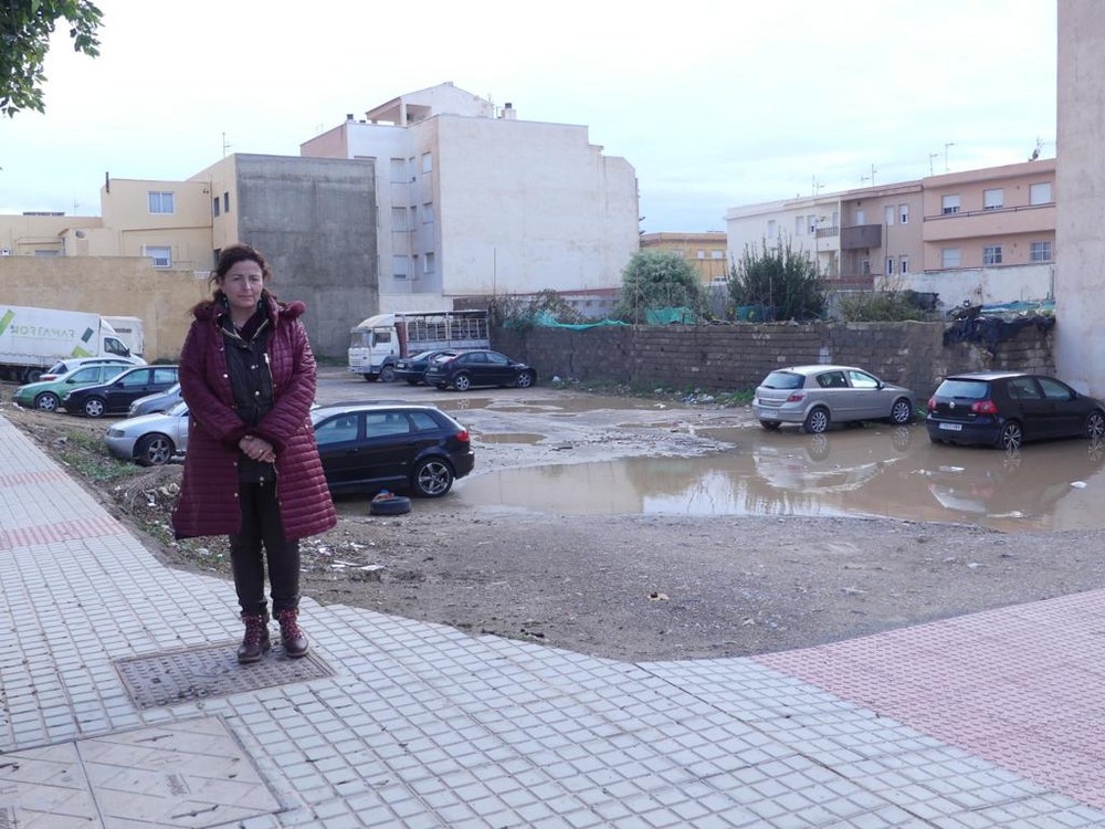 Ciudadanos El Ejido solicita que se agilicen los trabajos para convertir solares en aparcamientos en todos los pueblos