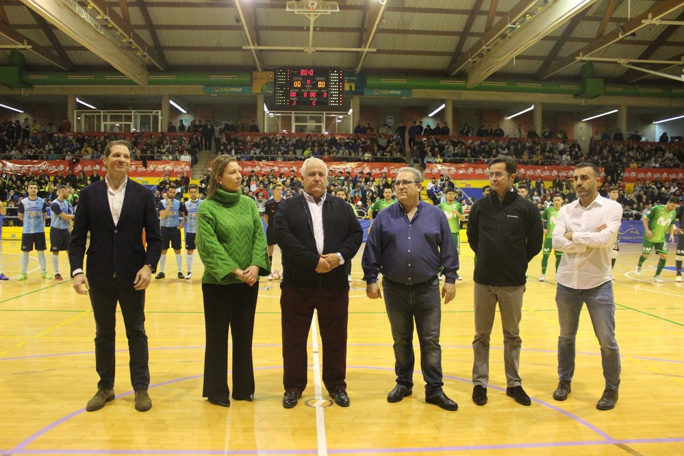 El CD El Ejido Futsal muestra su apoyo a la concejala de Deportes, María José Martín