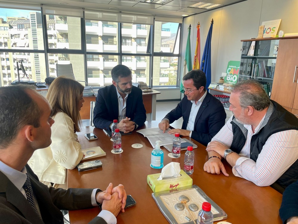Góngora y Fernández-Pacheco trabajan en proyectos de sostenibilidad para El Ejido