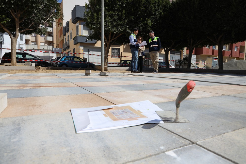 Continúan los trabajos de remodelación y embellecimiento de la Plaza Rosario