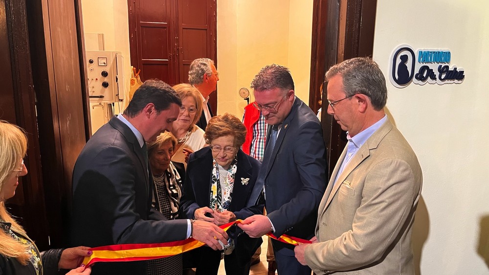 Inaugurada la recreación del paritorio del Doctor Caba en la Casa de la Cultura de Berja