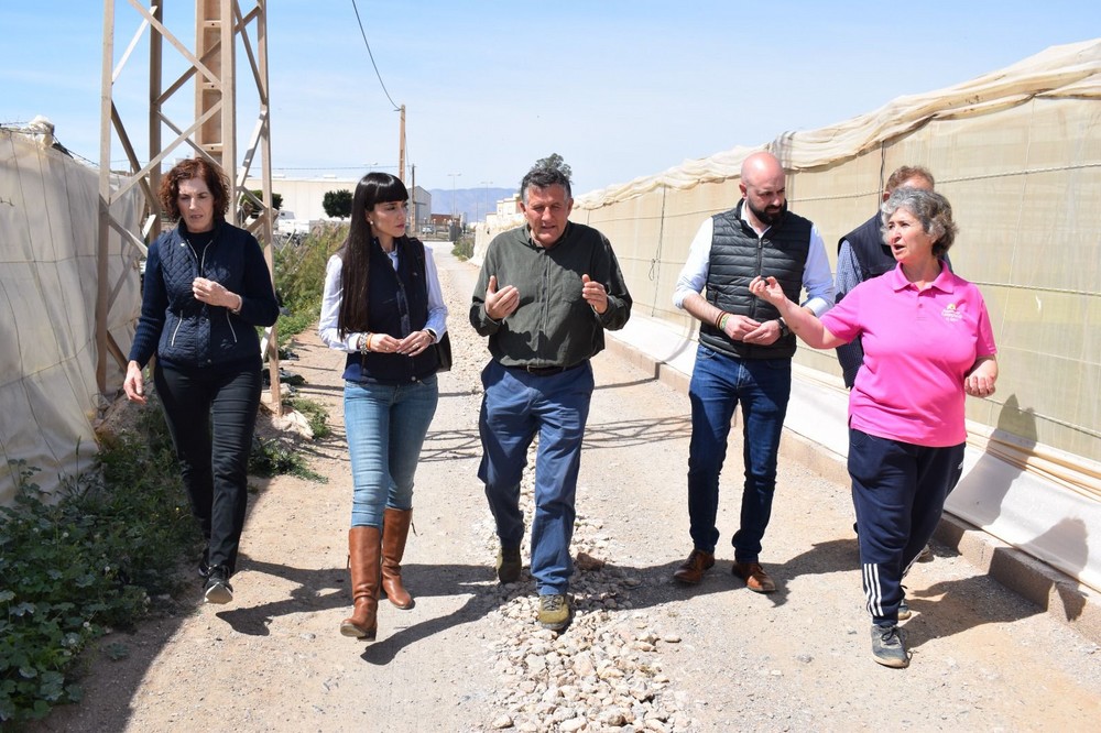La candidata a la alcaldía de El Ejido, Beatriz Sánchez, reprocha al alcalde Góngora (PP) su inacción con la Balsa del Sapo