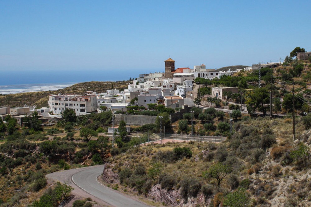 El PSOE, satisfecho ante la apertura del colegio de Enix