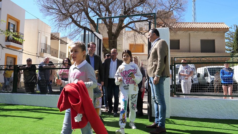 Felix estrena un nuevo Parque Infantil gracias a las inversiones de la Diputación