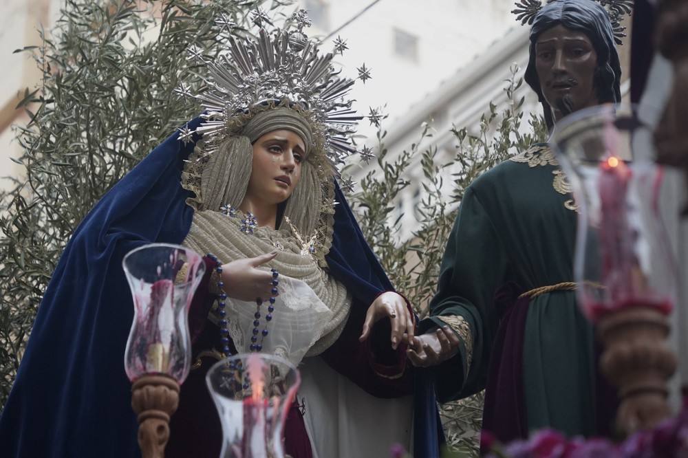 Nuestro Padre Jesús en su Prendimiento y María Stma. de la Amargura procesionan las calles de Adra el Martes Santo
