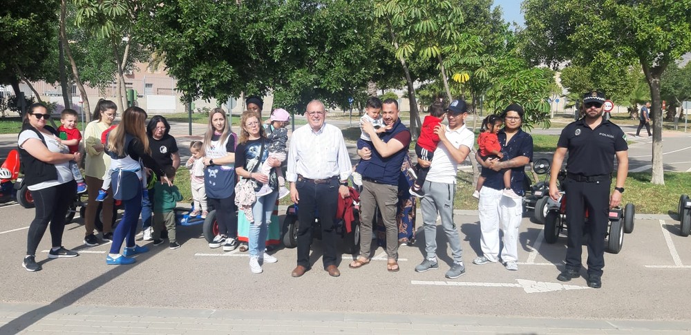 Las guarderías de Vícar se acercan al Parque Infantil de Tráfico dentro del programa de Educación Vial