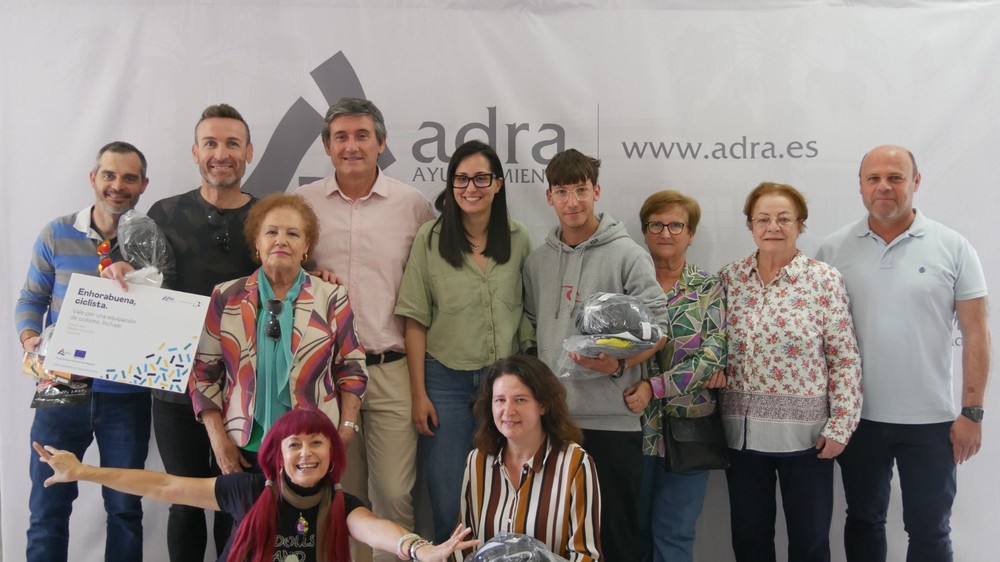 La Asociación Inmaculada Marina de Adra entrega los premios sorteados en su XXVIII Marcha Ciclista