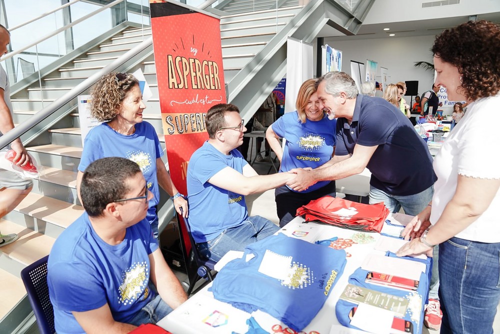 Más de 2.000 personas participan en el Día de las Familias en Balanegra