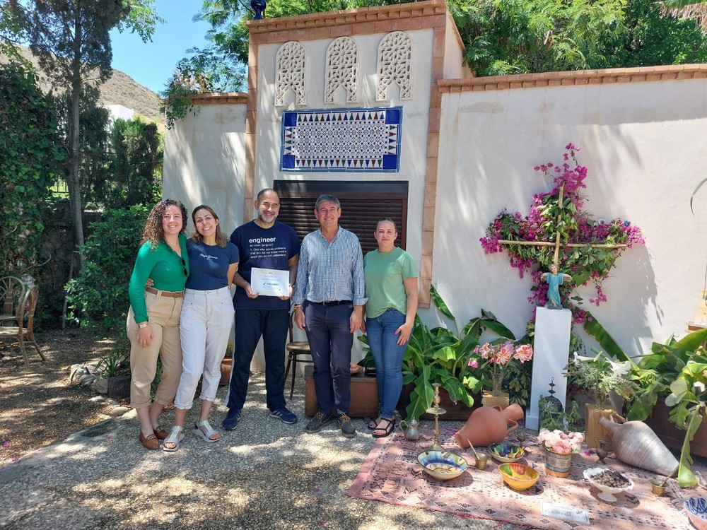 Entregados los premios a las Cruces de Mayo ganadoras del concurso local de Adra 2023