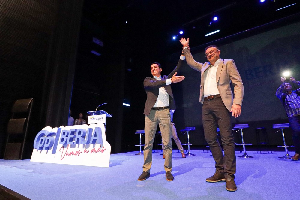 Lupión pide el apoyo a los virgitanos en la presentación de su candidatura