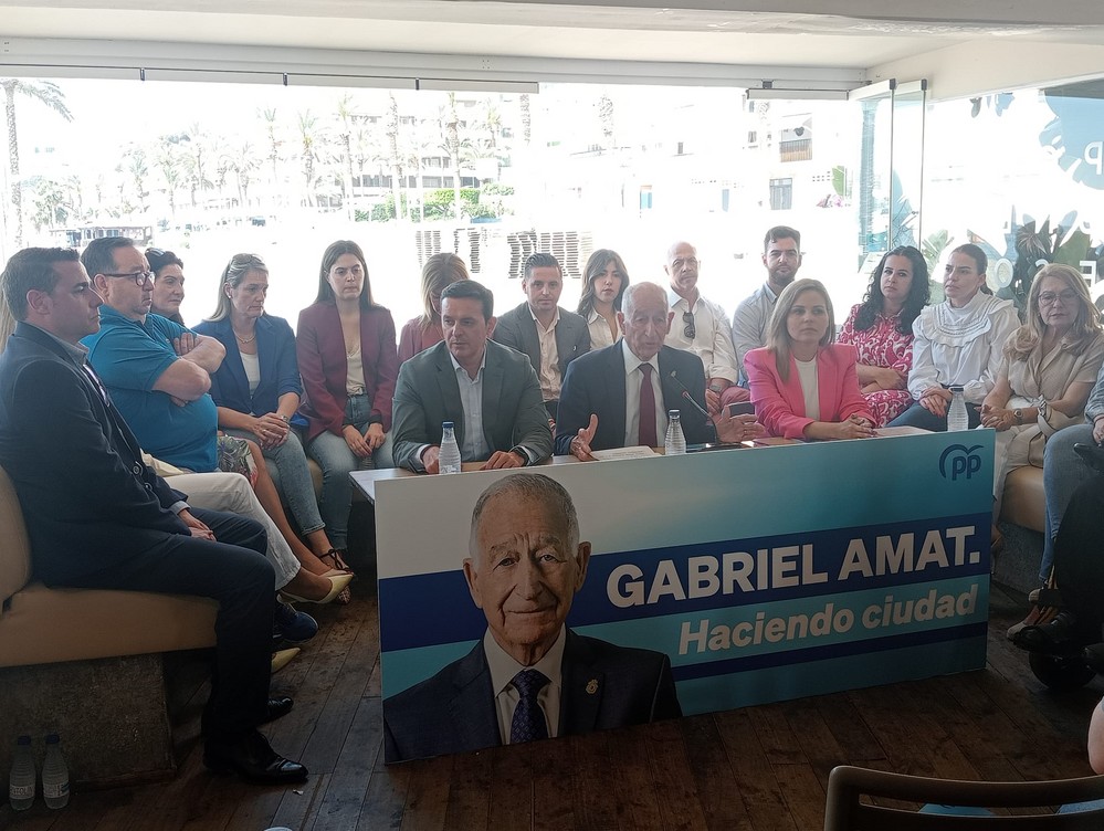 Gabriel Amat presenta su programa para el 28M