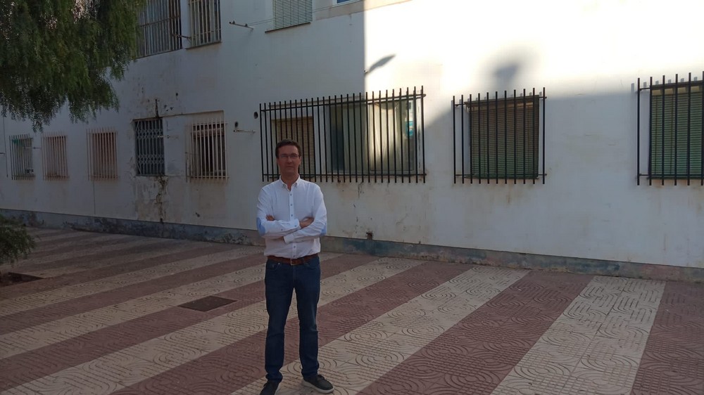 VOX aumentará el número de policías locales en Roquetas de Mar para luchar contra la delincuencia y la inseguridad