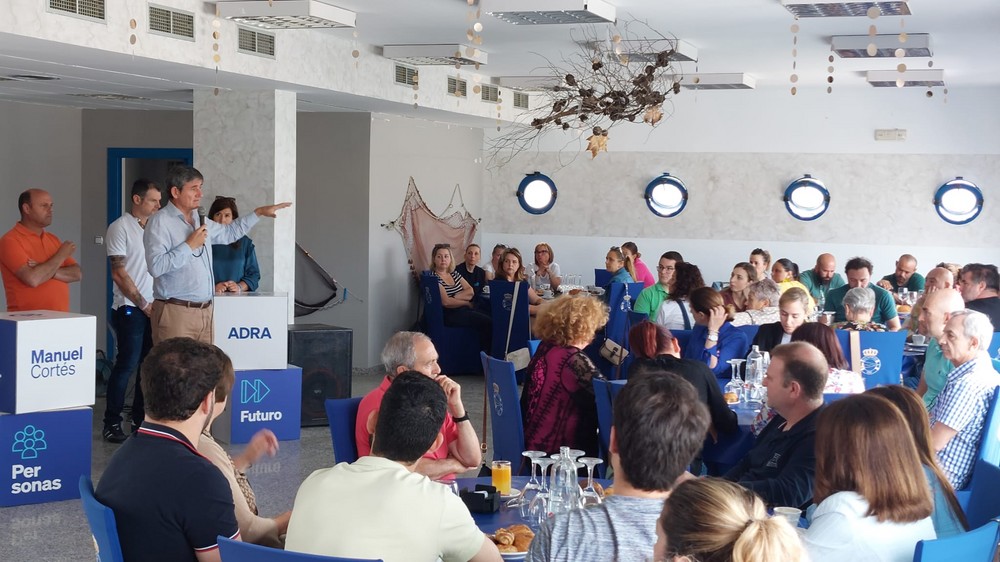 Manuel Cortés expone sus propuestas en materia educativa, cultural y deportiva