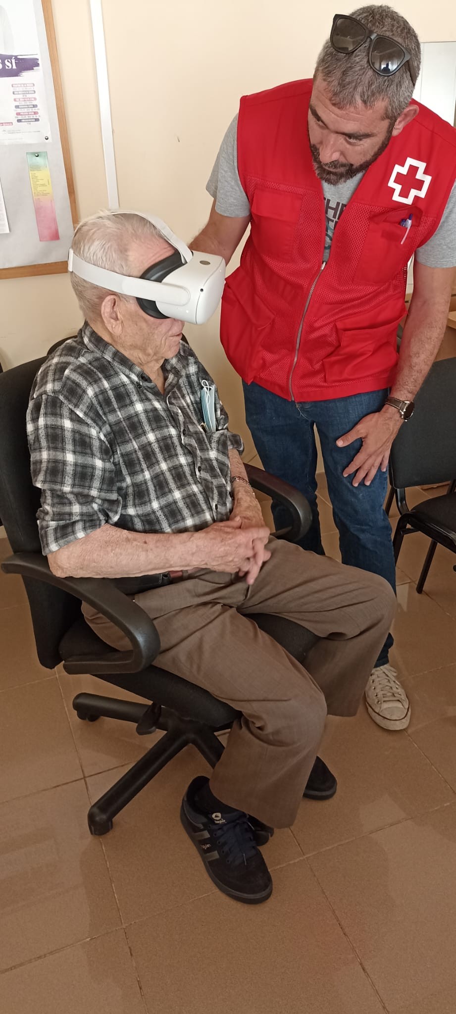 Los mayores de Vícar, preparados contra la brecha digital