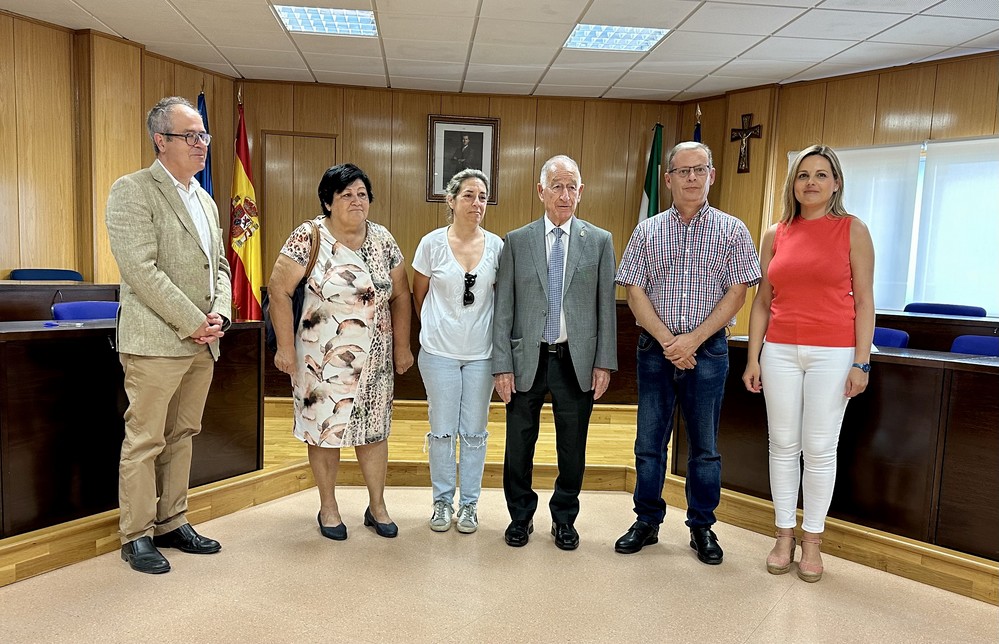 El Ayuntamiento de Roquetas de Mar entrega tres subvenciones nominativas por importe de 30.000 euros