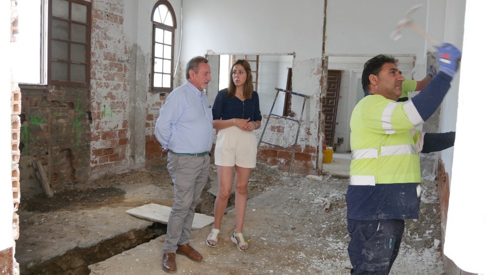 El Cementerio Municipal de Adra será ya totalmente accesible con los nuevos aseos