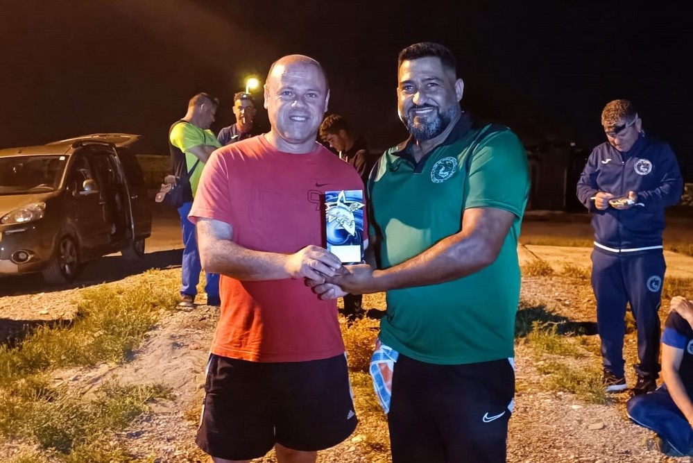 Más de una treintena de participantes disfrutan del tradicional Concurso de Pesca ‘Mar – Costa’ en Adra