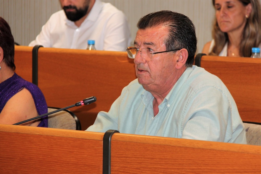El PSOE critica la “chapuza” del Ayuntamiento con el complejo deportivo de Almerimar