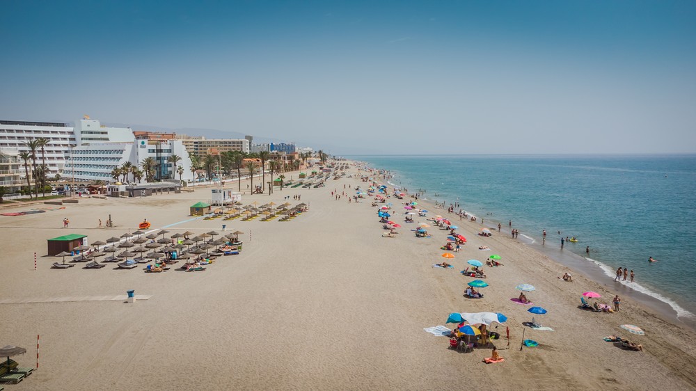 Roquetas de Mar, en el puesto 31 de las ciudades más visitadas de España en 2022, según el INE