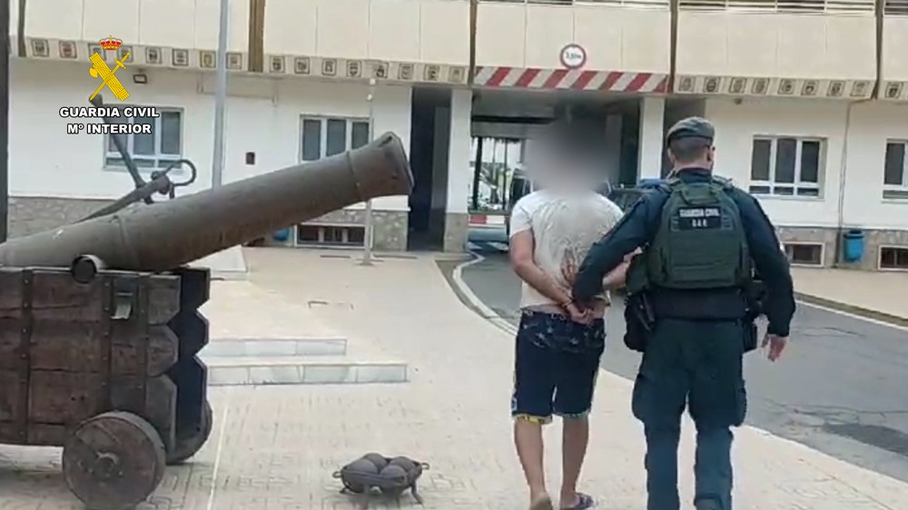 La Guardia Civil le declara la guerra a los 'petaqueros' del Poniente