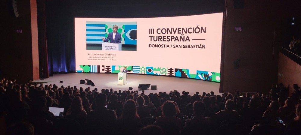 La concejala de Turismo asiste a la III Convención TURESPAÑA bajo el lema ‘La Transformación Sostenible’