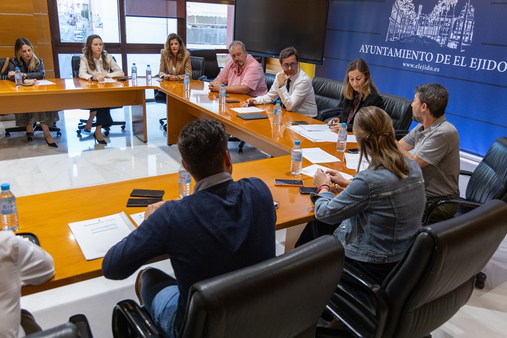 La Junta de Gobierno aprueba la apertura del proceso de patrocinio de la XXXVI San Silvestre de El Ejido