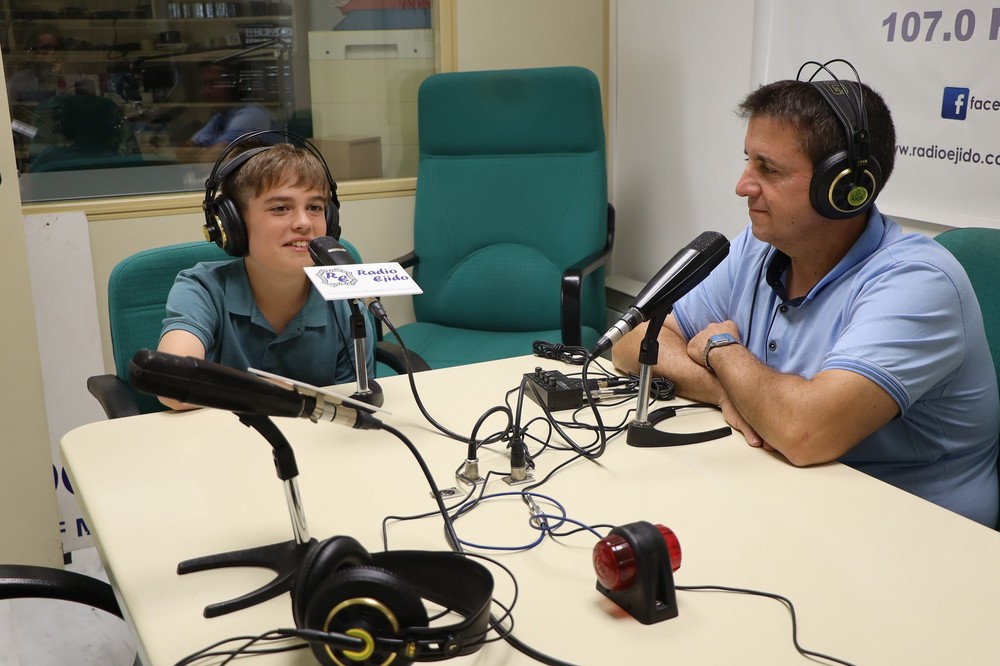 José Rodríguez Muñoz, alumno de 6º de primaria del CEIP Santa María del Águila, ‘Presidente por un día’ de la Junta Local de La Aldeílla