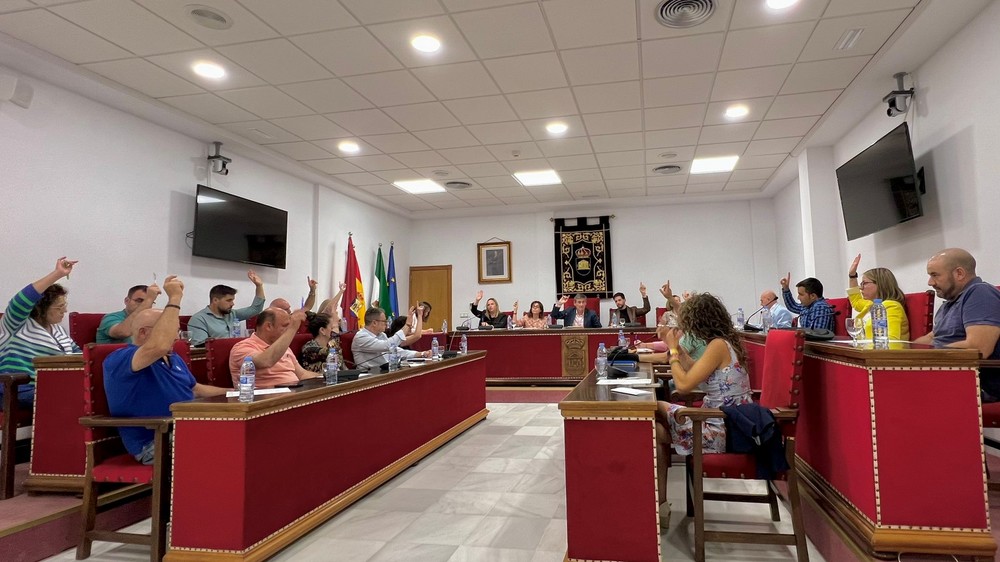 El Ayuntamiento de Adra apoya a los agricultores e insta al Gobierno de España a rectificar la rebaja fiscal de 2023