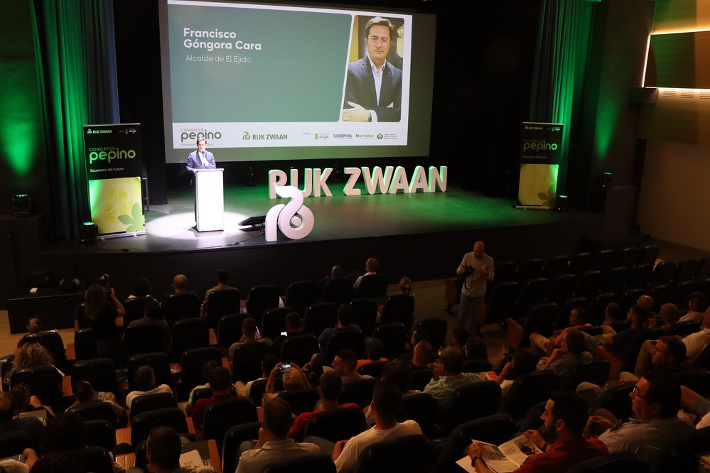 Rijk Zwaan celebra en El Ejido un congreso técnico para abordar el futuro y los retos que presenta el cultivo de pepino