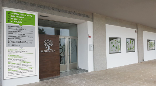 Neuralba planta cara al bullying con psicólogos especializados en infancia y adolescencia