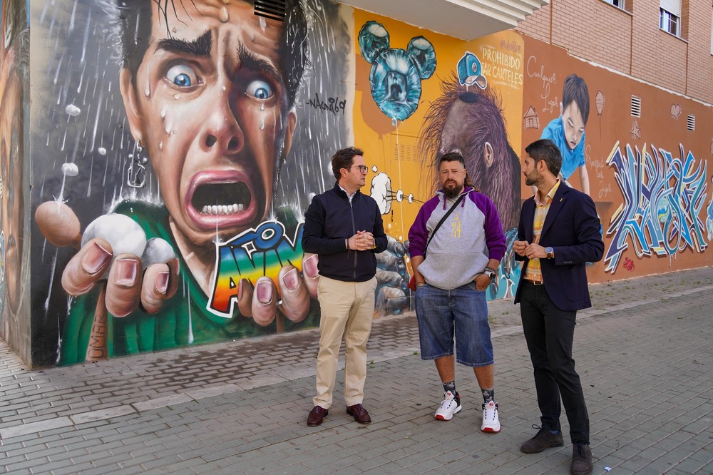 Francisco Góngora felicita a Nauni tras ganar la Liga Nacional de Grafiti