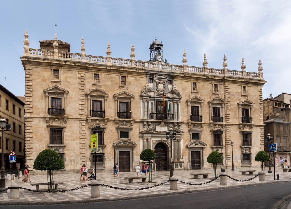 Mantienen la condena a un maestro tantra por abusar de tres mujeres en su centro en Enix