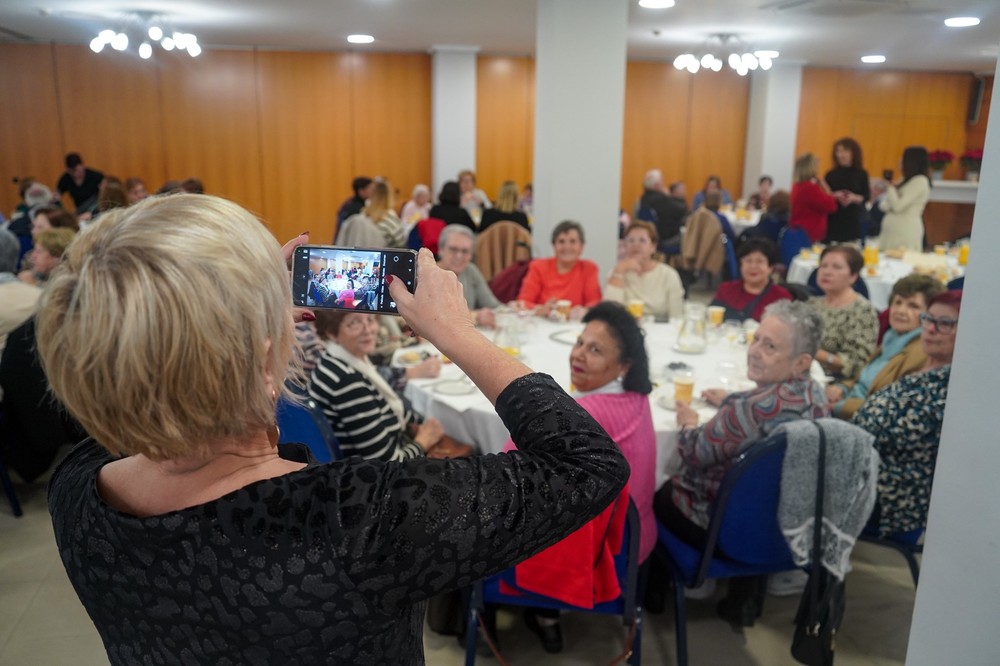 Más de 150 mayores de El Ejido participan semanalmente en los Talleres de Memoria